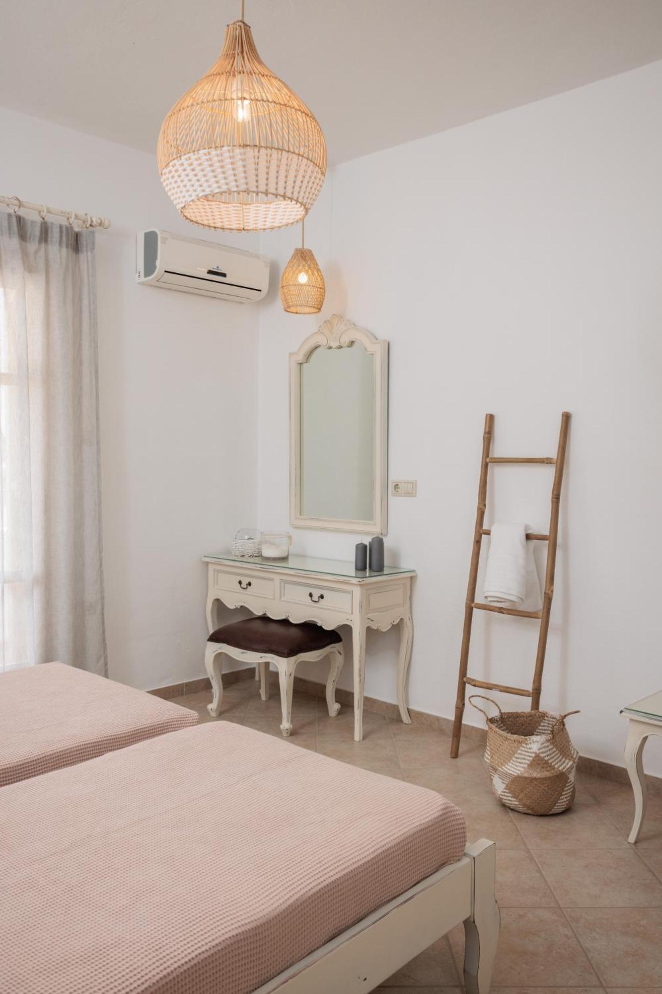 Agia Anna  Maria'S Rooms & Studios מראה חיצוני תמונה