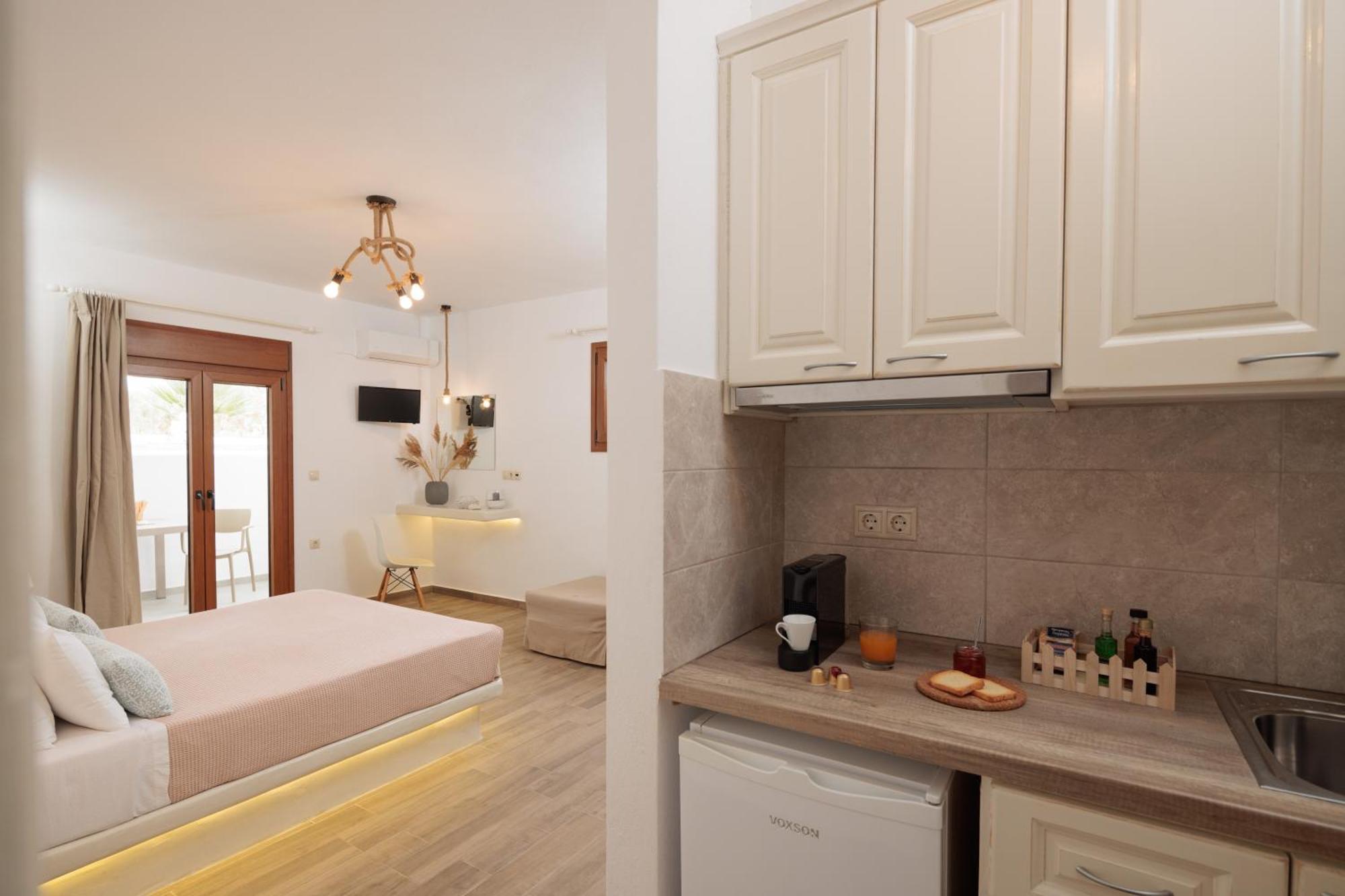 Agia Anna  Maria'S Rooms & Studios מראה חיצוני תמונה